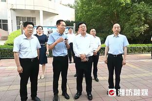 凯尔特人记者抱怨：韦德关键补篮之前加兰走步漏吹